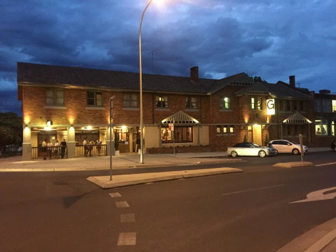 The George Hotel - C Tourism 0