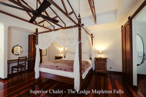 The Lodge Mapleton Falls - C Tourism 3