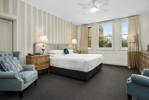 The Russell Hotel - C Tourism 1