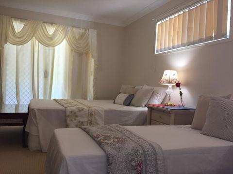 Theme Parks Amituofo Guest House - C Tourism 0