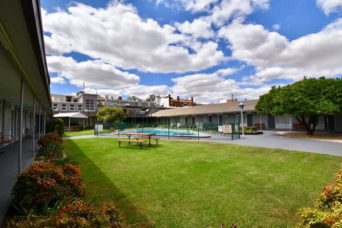 Townhouse Motel Cowra - C Tourism 2