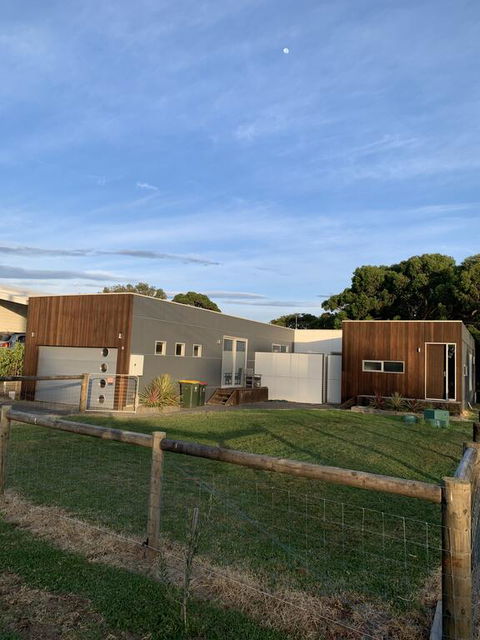 Tranquil Getaway Wifi Netflix Pet Friendly - C Tourism 0