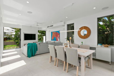 Tranquil Waters: Luxury Retreat In Oceans Edge - C Tourism 2