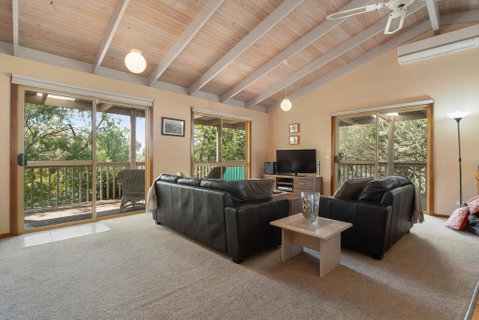 Treeside Retreat - C Tourism 1
