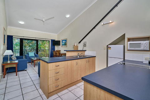Trinity Beach Club Holiday Apartments - C Tourism 3