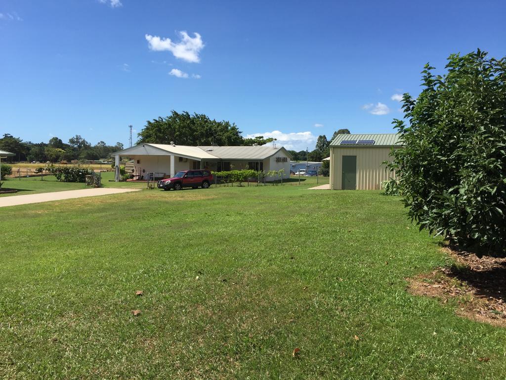 Kamerunga QLD C Tourism