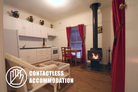 Tudor Cottages - C Tourism 1