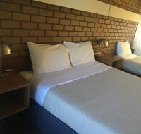 Tudor House Motel - C Tourism