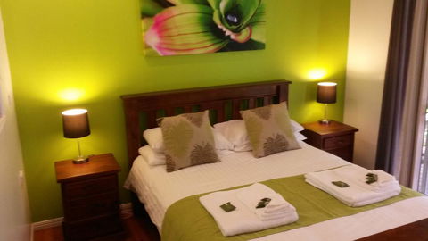 Turtle Reef Bed & Breakfast Cairns - C Tourism 3