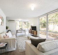 Twiggy  Anglesea - C Tourism