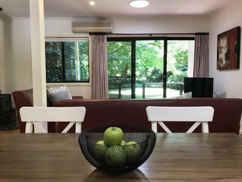 Tyntynder Garden Cottage 4 - C Tourism 3