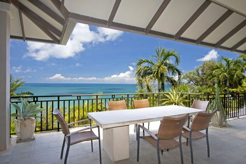 U 12 Santai - C Tourism 0