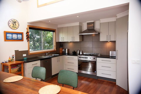 Unawatuna House @ Cape Woolamai - C Tourism 3