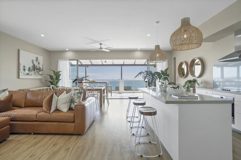 UNIT 35 Whitsundays - C Tourism 0