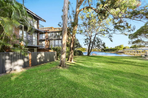 Unit 4 Weyba Lodge Noosa - C Tourism 1