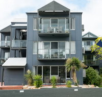 Unit 9 Bellevue - C Tourism