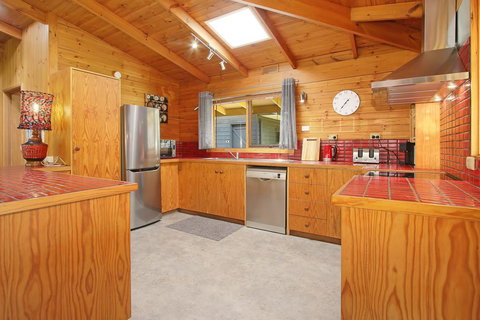 Until - Country Garden Setting - C Tourism 3