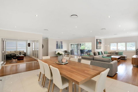 Unwined - C Tourism 0