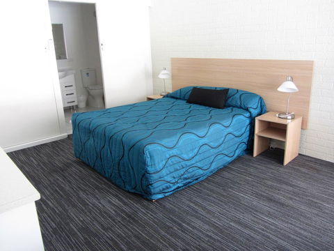 Urangan Motor Inn - C Tourism 2