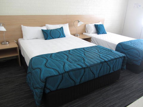 Urangan Motor Inn - C Tourism 1