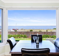 Victor Harbor Beachfront Bliss  WiFi - C Tourism