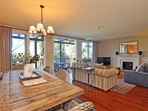 Villa 3br Beaujolais Luxe + Style Resort Condo Located Within Cypress Lakes Resort (nothing Is More Central) - C Tourism 0