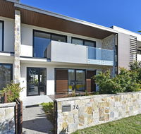Villa Capri Waterside at Trinity Point - C Tourism