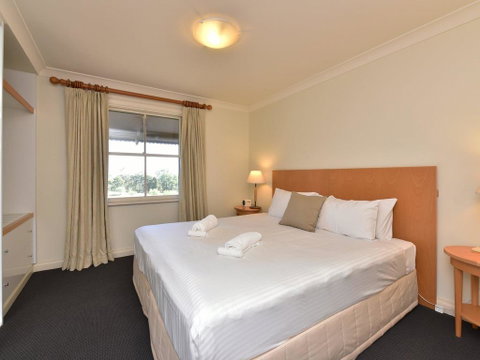 Villa Executive 2br Ferre Resort Condo Located Within Cypress Lakes Resort (nothing Is More Central) - C Tourism 2