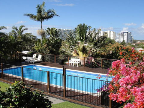 Villa With Views & Pool - C Tourism 0
