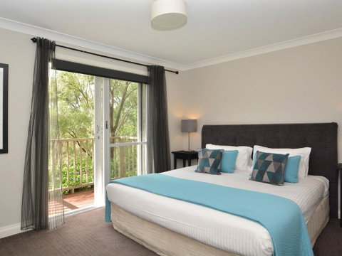 Villas Diciotto (sleeps 18) Resort Condos Located Within Cypress Lakes Resort (nothing Is More Central) - C Tourism 2