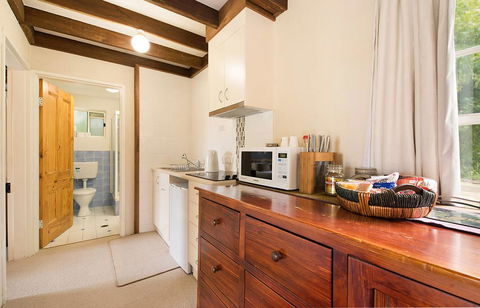 Vineyard Cottages - C Tourism 3