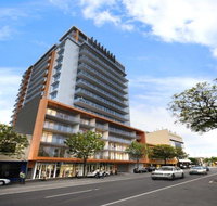 Vision On Morphett Adelaide Central - C Tourism
