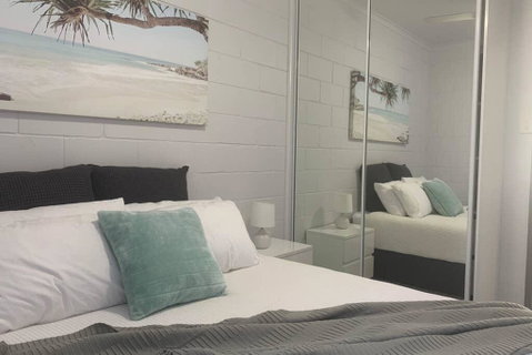 Walk To Lamberts Beach With Wi-fi And Netflix - C Tourism 1