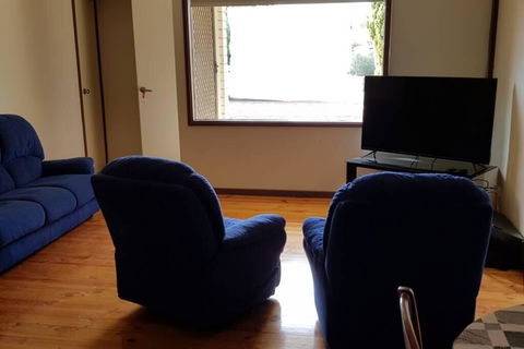 Warmont Apartments Self Contained Home - C Tourism 3