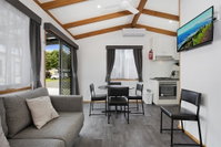 Book Warrnambool Accommodation Vacations C Tourism C Tourism