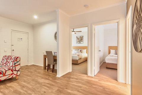 Blazing Stump Motel & Suites - C Tourism 4