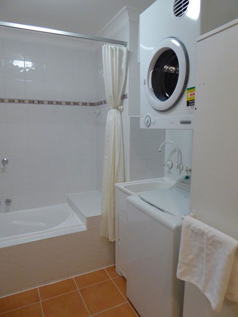 Lifestyle Apartments At Ferntree - C Tourism 18
