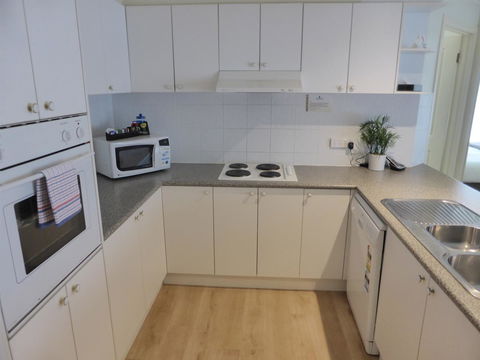 Lifestyle Apartments At Ferntree - C Tourism 16