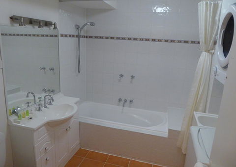 Lifestyle Apartments At Ferntree - C Tourism 21