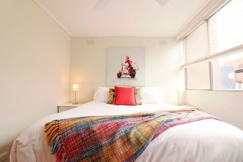 Colour Pop Fitzroy - 3 Bedroom Pet Friendly - C Tourism 10