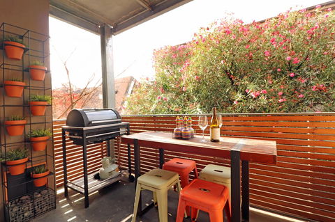 Colour Pop Fitzroy - 3 Bedroom Pet Friendly - C Tourism 7
