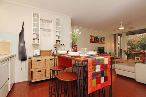 Colour Pop Fitzroy - 3 Bedroom Pet Friendly - C Tourism 0