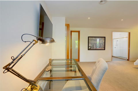 Newington Lakehouse - C Tourism 7