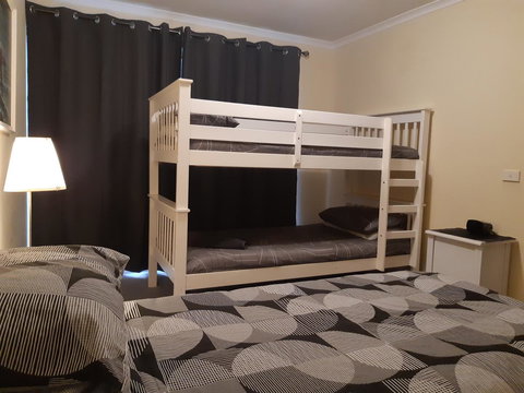 Elevated Holiday House Overlooks Tranquil Wetlands - C Tourism 7