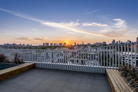 Oaks Melbourne South Yarra Suites - C Tourism 6