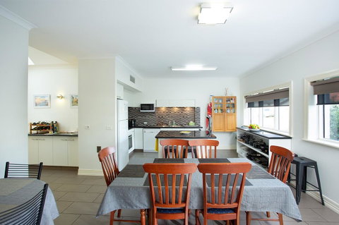 Austral Place 88 Via Merri River - C Tourism 2