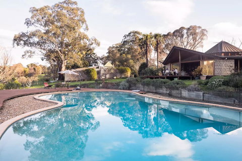 Kangaroo Manor - C Tourism 26