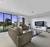 23 Coast Drive Torquay - C Tourism