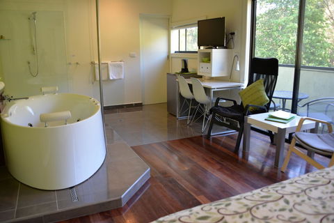 Deville At Healesville - C Tourism 6