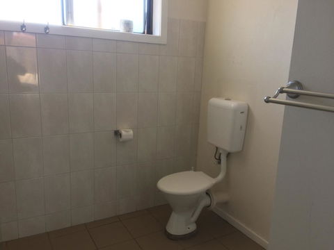 Ambassador Motor Inn - C Tourism 22